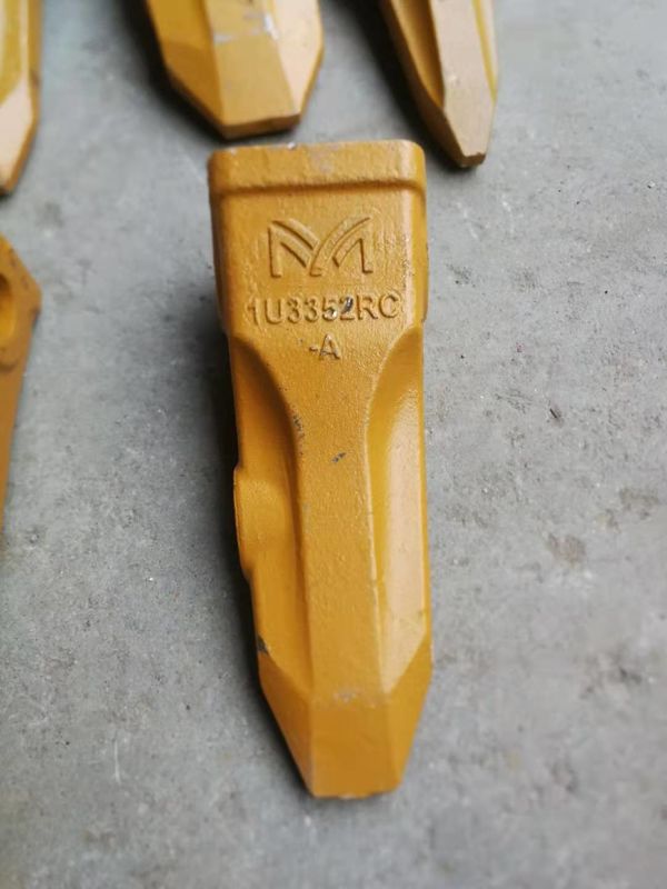 Bagian ember excavator palsu Gigi dan adaptor untuk EX100-2 Max Jaw Pembukaan 500