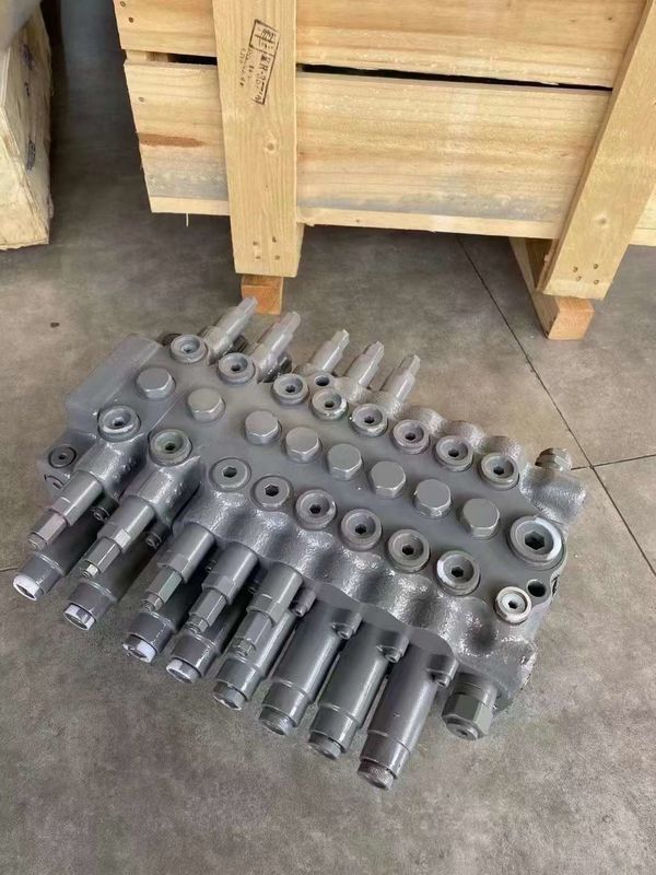 Excavator Distributor Control Valve IB18-8027 Untuk LiuGong 908 ISO9001 CE Disetujui