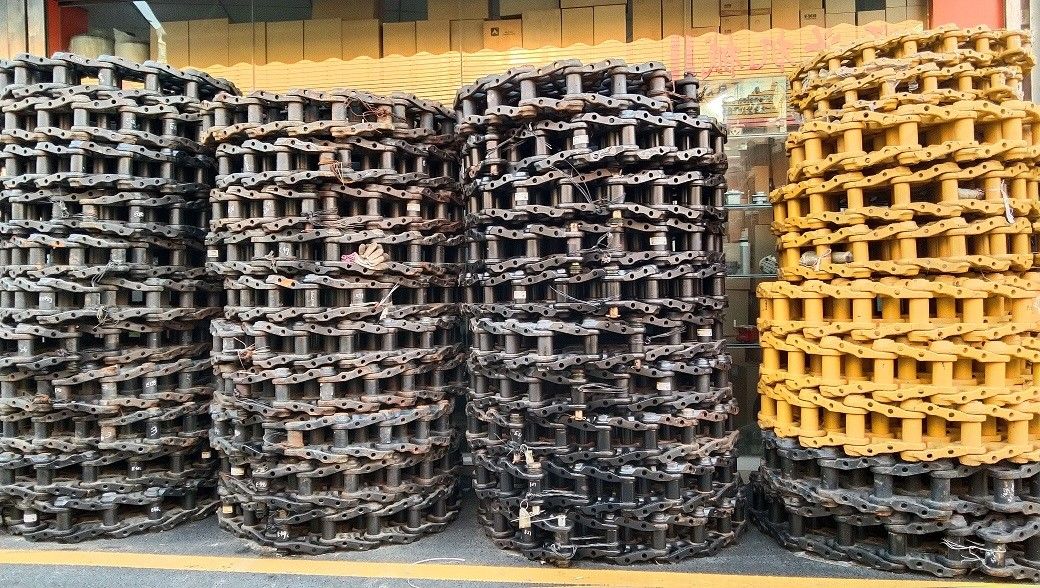 Produsen profesional sepatu jalur atau pengumpulan link untuk mesin excavator Bagian sasis