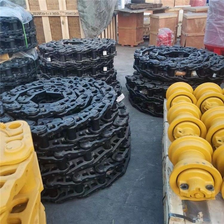Bagian excavator zx270 suku cadang CAT345 CAT350 CAT450 rantai jalur perakitan bagian kereta bawah tanah jalur link