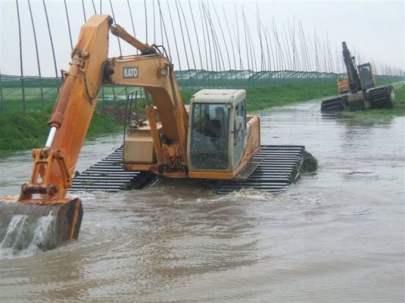 Pontoon Amfibi Terapung yang disesuaikan untuk Mesin Sasis Excavator 320D 320C SY215 PC200