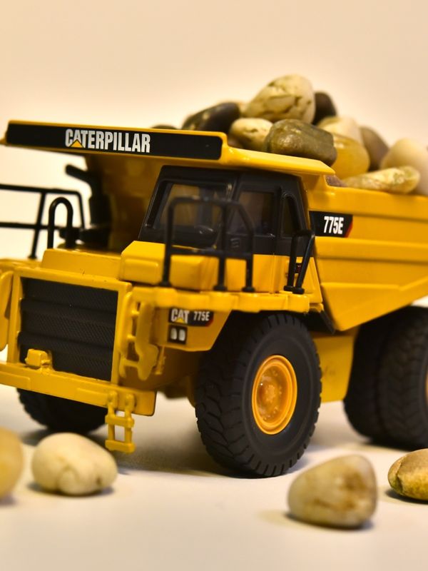 NORSCOT CAT775E Dump Truck 1/64 Scale Alloy Diecast Model Kendaraan Dekorasi Koleksi