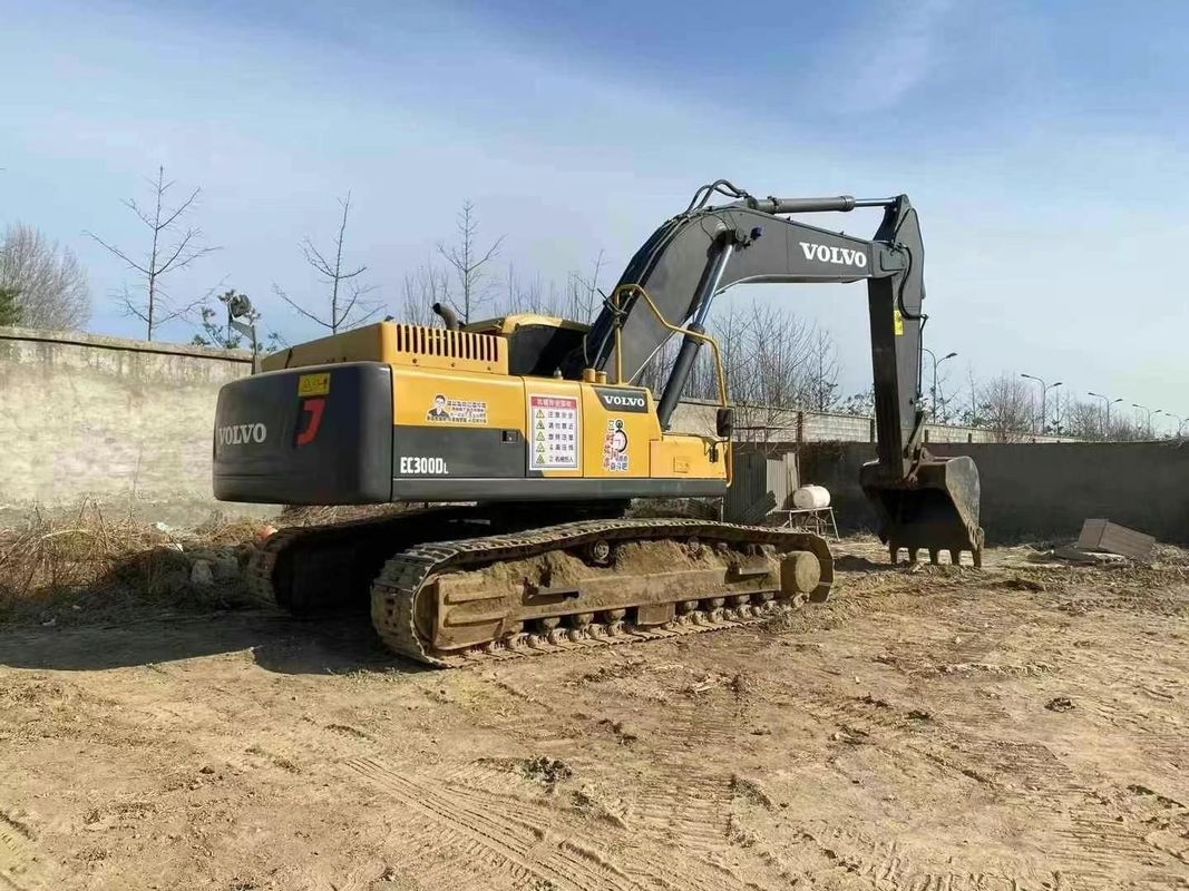 Excavator EC300DL yang dapat diandalkan untuk konstruksi dan pertambangan