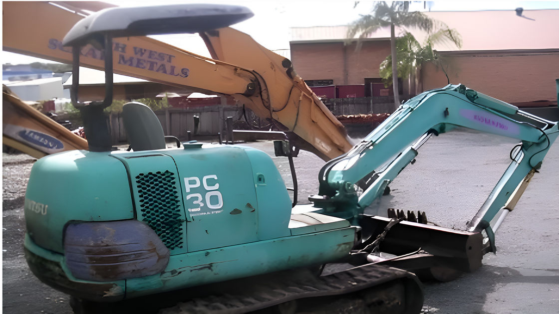 Komatsu PC30-7 Mini Excavator yang Dipertahankan Baik dan Digunakan Sertifikasi ISO untuk Konstruksi dan Lansekap