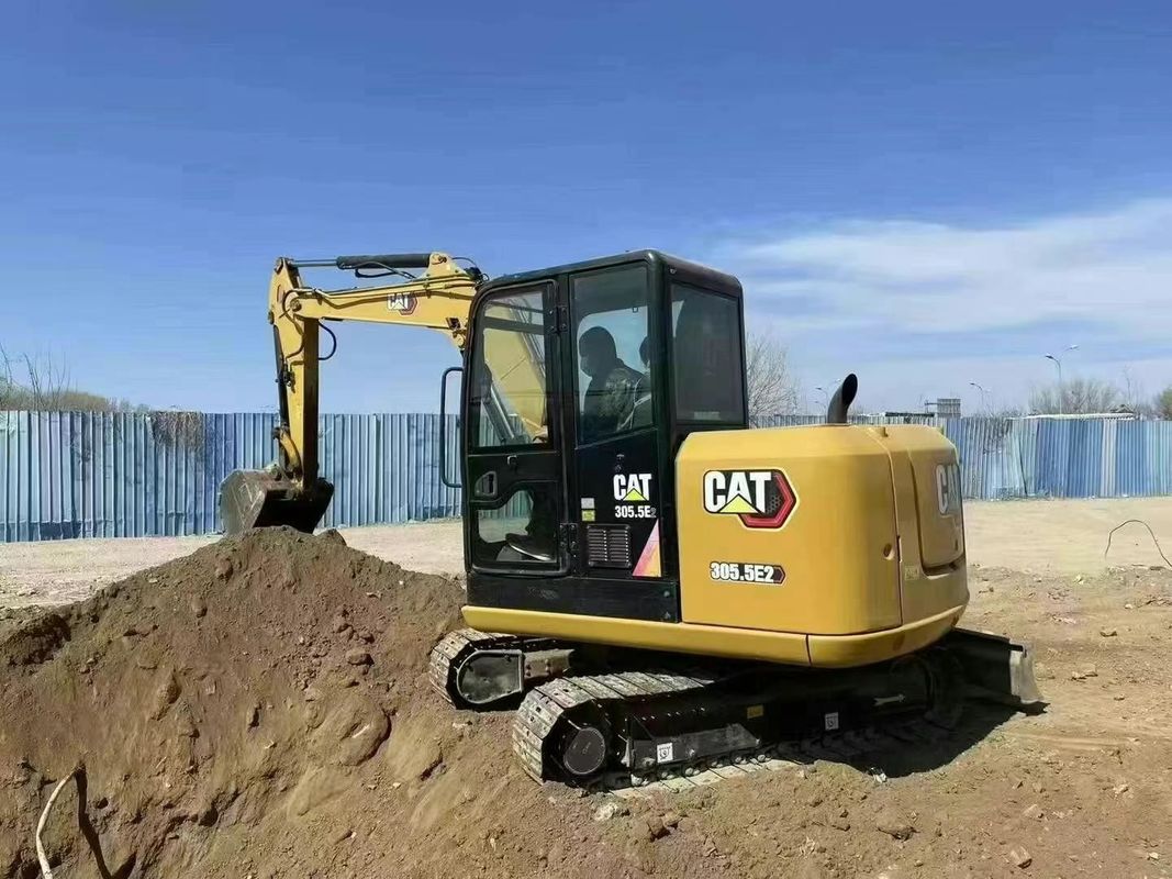 Digunakan CAT 305 Mini Excavator Jam Kerja Rendah Diverifikasi 1 Tahun Garansi CE Bersertifikat andal