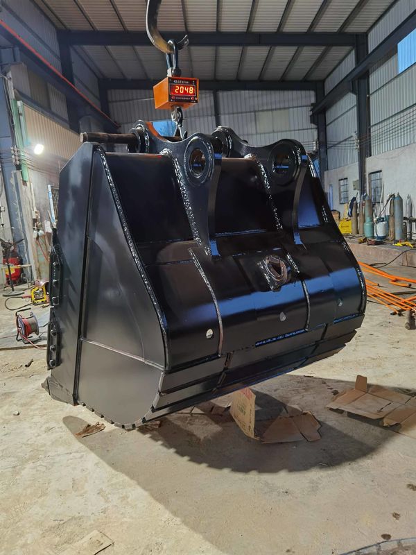 Heavy Duty Disesuaikan 2.61m3 Penggantian Excavation Bucket untuk CAT 349 Excavator