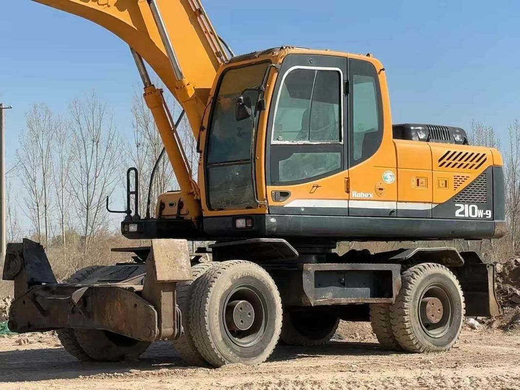 Digunakan 2014 Hyundai 210-9 Roda Excavator Kondisi yang dapat diandalkan Untuk dijual Harga terjangkau