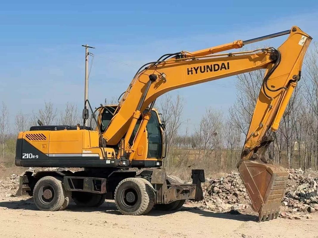 Digunakan 2014 Hyundai 210-9 Roda Excavator Kondisi yang dapat diandalkan Untuk dijual Harga terjangkau
