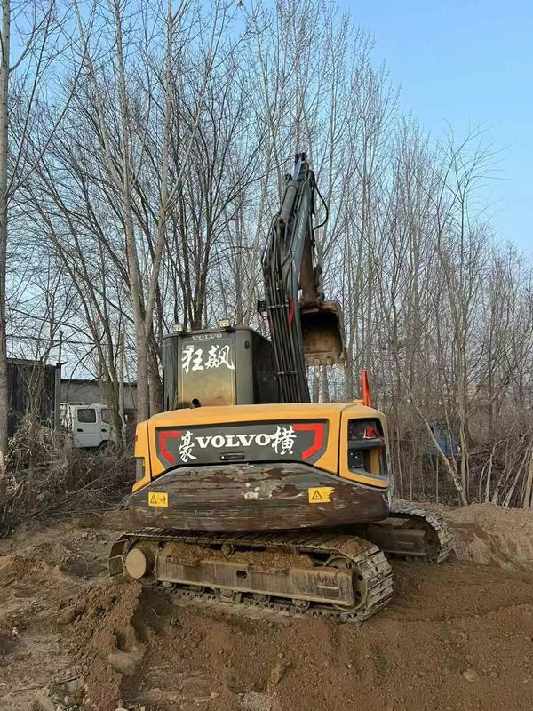 Digunakan Volvo EC80 Performance Black Excavator Untuk Proyek Konstruksi Tugas Berat