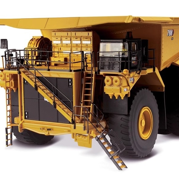 Diecast Masters 1:50 CAT 798AC Truk Mining Haul Super Besar Die-cast Model 85671