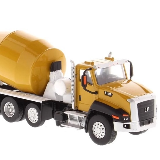 Truk Mixer Beton CT660 Skala 1:64 Kendaraan Teknik Die-cast Model DM 85632