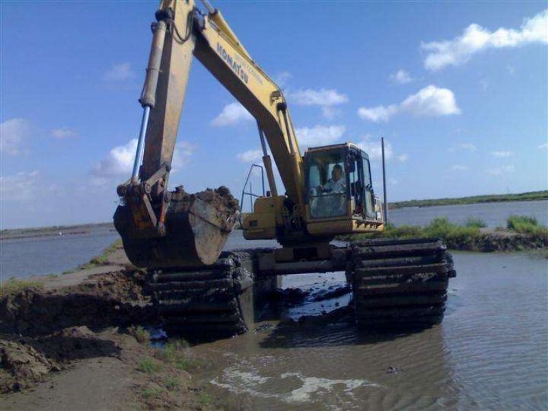 Customized Amphibious Excavator Floating Pontoon Track Shoe Chain untuk SY135 320D Hydraulic Walking Motor Supplier