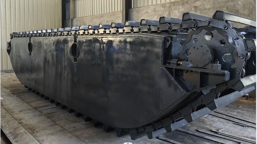 Custom 10-45 Ton Excavator Amphibious Undercarriage Floating Pontoon Track Chassis untuk Proyek Dredging Wetland