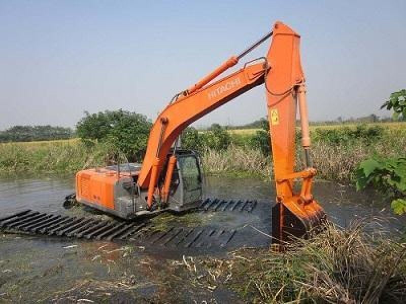 Pelampung Ponton Excavator Amfibi Buatan Khusus untuk Pemasok Undercarriage Buggy Pengerukan Sungai Danau Rawa