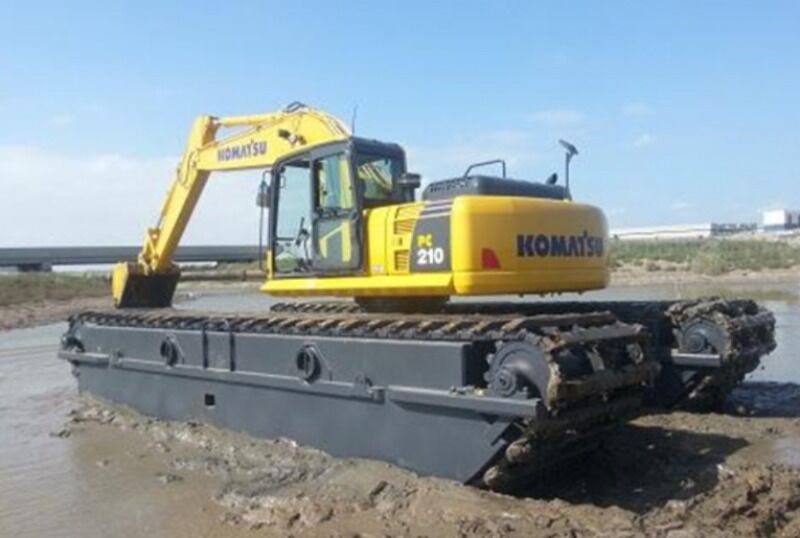 Disesuaikan 20 Ton Amphibious Excavator Pontoons Floating Chassis untuk Swamp Wetland Soft Terrain Projects