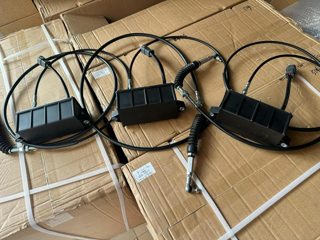 Bagian Mesin Penggali Bagian Motor Throttle Bagian Motor Akselerasi Pengontrol Motor Lever Bagian Mesin Konstruksi