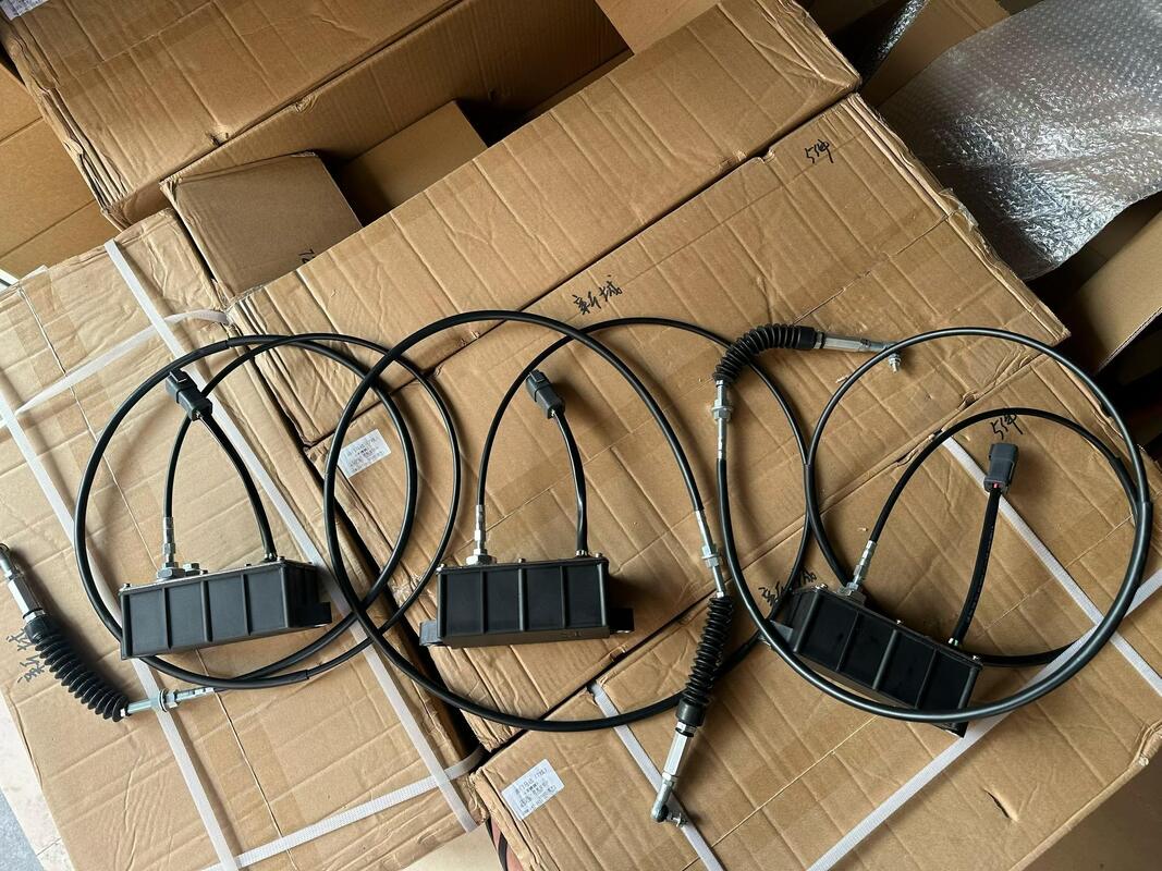 Bagian Mesin Penggali Bagian Motor Throttle Bagian Motor Akselerasi Pengontrol Motor Lever Bagian Mesin Konstruksi