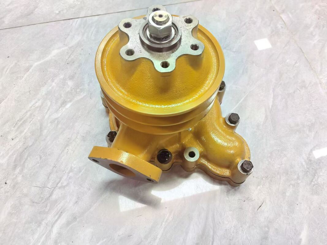 Komatsu 4D130 mesin tahan lama 6114-61-1100 Pompa air Untuk Komatsu Mesin Konstruksi Bagian mesin
